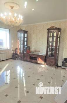 Коттедж 200м&sup2;, 2-этажный, участок 25 сот.  