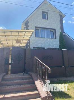 Коттедж 220м&sup2;, 2-этажный, участок 10 сот.  