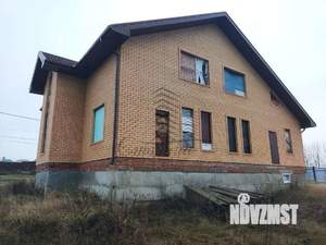 Коттедж 270м&sup2;, 2-этажный, участок 16 сот.  