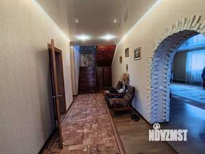 Коттедж 230м&sup2;, 2-этажный, участок 21 сот.  