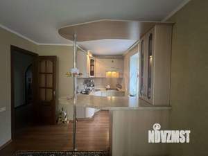 Коттедж 192м&sup2;, 2-этажный, участок 12 сот.  