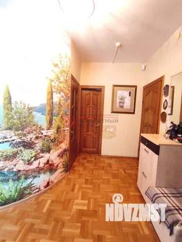 Коттедж 170м&sup2;, 2-этажный, участок 10 сот.  