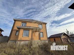 Дом 218м&sup2;, 2-этажный, участок 15 сот.  