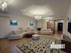 Коттедж 438м&sup2;, 2-этажный, участок 15 сот.  