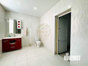 Дом 175м&sup2;, 2-этажный, участок 10 сот.  