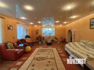 Коттедж 230м&sup2;, 2-этажный, участок 21 сот.  