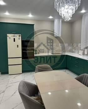 Дом 180м&sup2;, 1-этажный, участок 16 сот.  