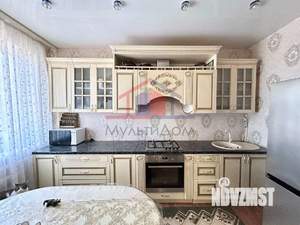 Дом 195м&sup2;, 2-этажный, участок 3 сот.  