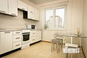 3-к квартира, посуточно, 65м2, 3/9 этаж