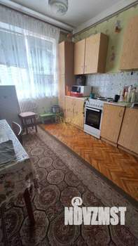 3-к квартира, вторичка, 64м2, 1/9 этаж