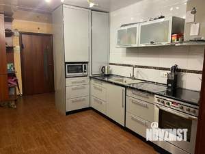 3-к квартира, вторичка, 110м2, 1/4 этаж