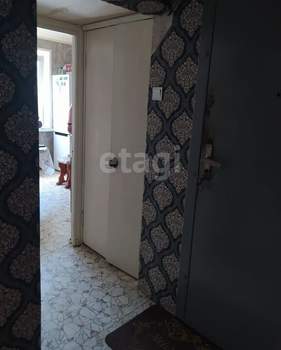 3-к квартира, вторичка, 63м2, 1/9 этаж