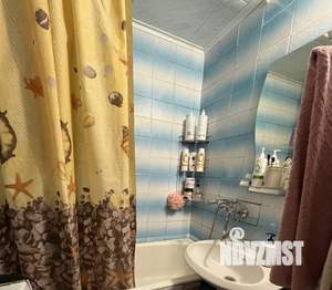 2-к квартира, вторичка, 52м2, 1/9 этаж