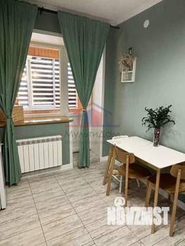 2-к квартира, вторичка, 61м2, 1/5 этаж