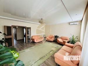 3-к квартира, вторичка, 102м2, 8/9 этаж