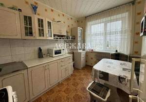 4-к квартира, вторичка, 80м2, 4/9 этаж