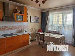 4-к квартира, вторичка, 107м2, 9/16 этаж