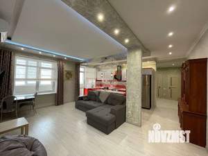 3-к квартира, вторичка, 105м2, 2/4 этаж
