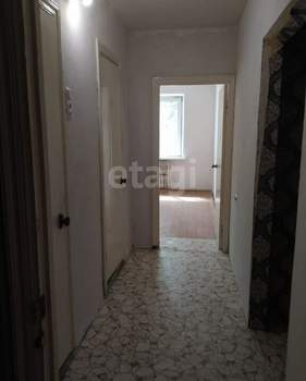 3-к квартира, вторичка, 63м2, 1/9 этаж