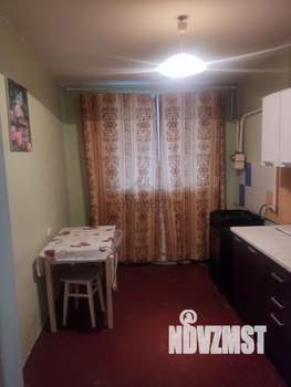 2-к квартира, вторичка, 43м2, 1/4 этаж