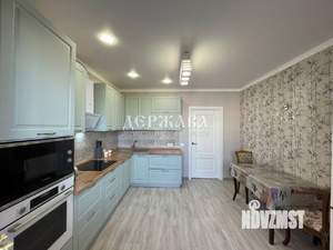3-к квартира, вторичка, 101м2, 8/9 этаж