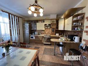 4-к квартира, вторичка, 104м2, 7/9 этаж