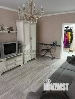 2-к квартира, вторичка, 62м2, 1/10 этаж
