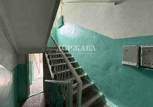 2-к квартира, вторичка, 42м2, 5/5 этаж