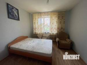 2-к квартира, вторичка, 61м2, 1/9 этаж