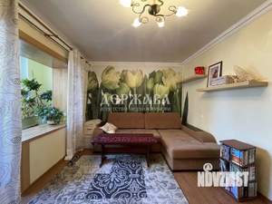 2-к квартира, вторичка, 54м2, 1/4 этаж