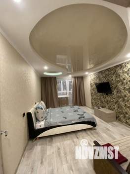 2-к квартира, вторичка, 64м2, 1/9 этаж