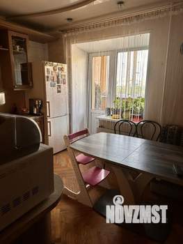 4-к квартира, вторичка, 106м2, 7/14 этаж