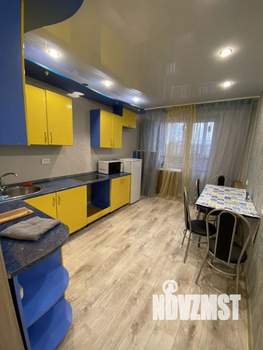 2-к квартира, вторичка, 64м2, 1/9 этаж