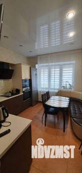 3-к квартира, вторичка, 80м2, 1/9 этаж