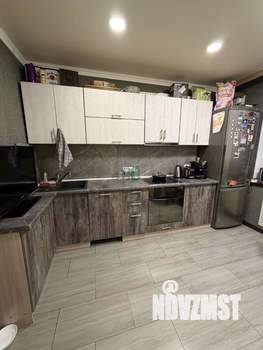 2-к квартира, вторичка, 42м2, 1/9 этаж