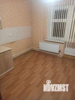 2-к квартира, вторичка, 64м2, 1/9 этаж