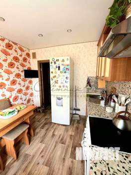 2-к квартира, вторичка, 53м2, 1/9 этаж