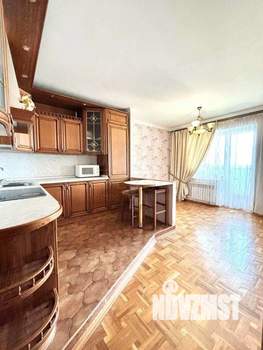 4-к квартира, вторичка, 108м2, 4/16 этаж