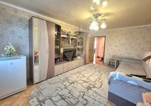 2-к квартира, вторичка, 50м2, 1/9 этаж